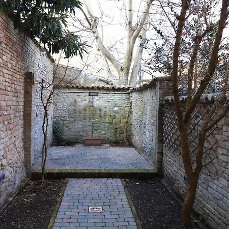 Casa Di Borgo Santo Spirito Holiday home Parma